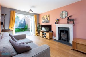 Sitting Room- click for photo gallery